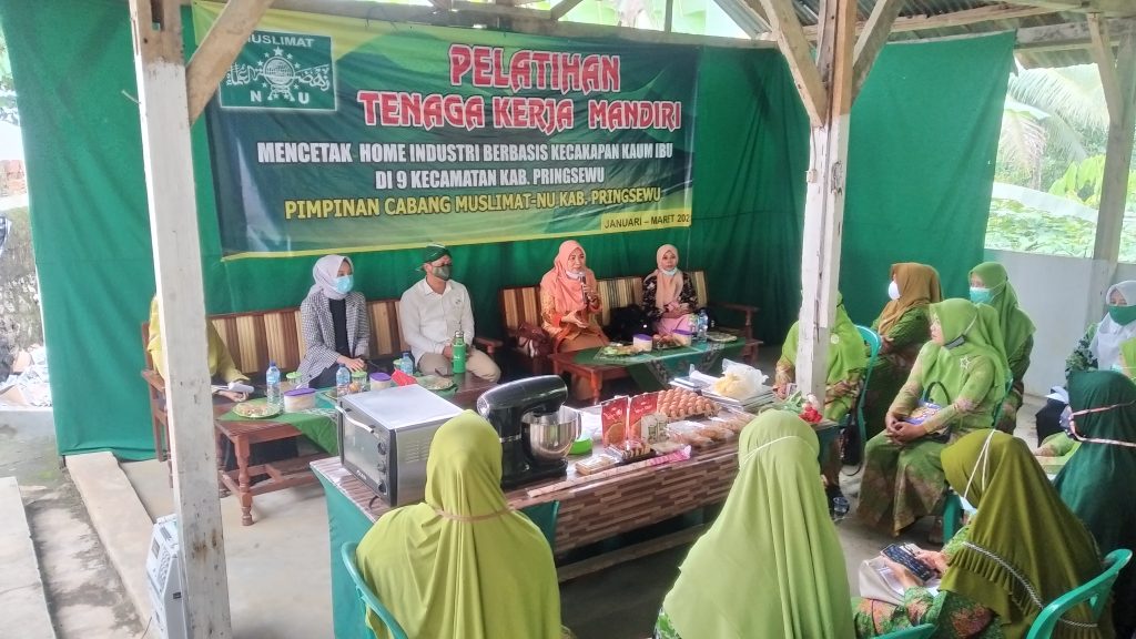 PC Muslimat NU Pringsewu adakan Pelatihan Tenaga Kerja Mandiri