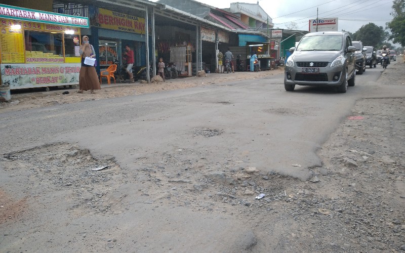 Jalan Tirtayasa Langganan Rusak dan Sering Makan Korban, Warga Minta Segera Diperbaiki