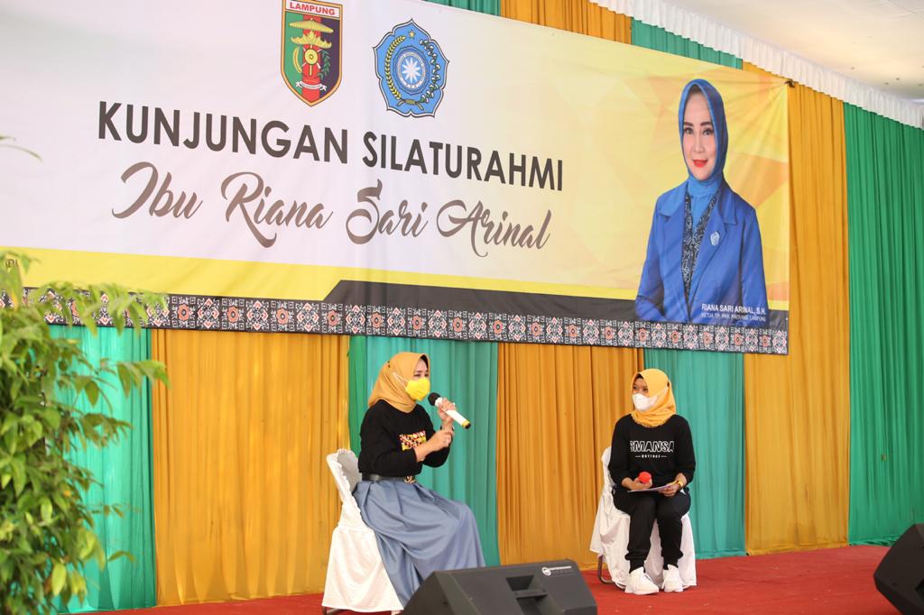 Riana Sari Arinal Adakan Silaturahmi dan Senam Pagi Bersama Para Guru, Purna Bhakti dan Alumni SMAN 1 Bandar Lampung