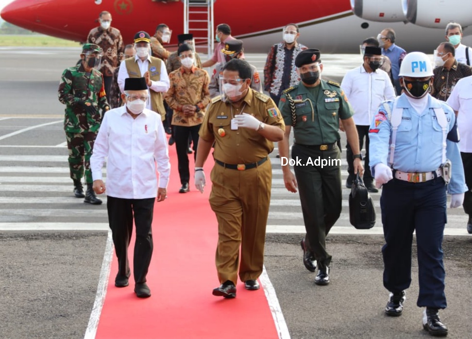 Gubernur Lampung dan Forkopimda Provinsi Lampung Sambut Kunjungan Wapres K.H. Ma’ruf Amin dalam Rangka Peninjauan Vaksinasi dan Bendungan Way Sekampung