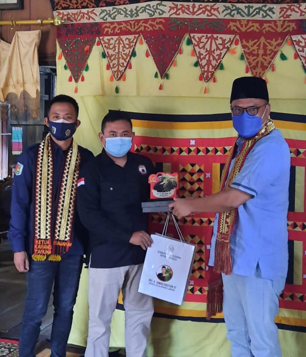 Ahmad Bastian Kunjungi ISMA, Berharap Pemuda Pesawaran Lestarikan Adat Budaya Lampung