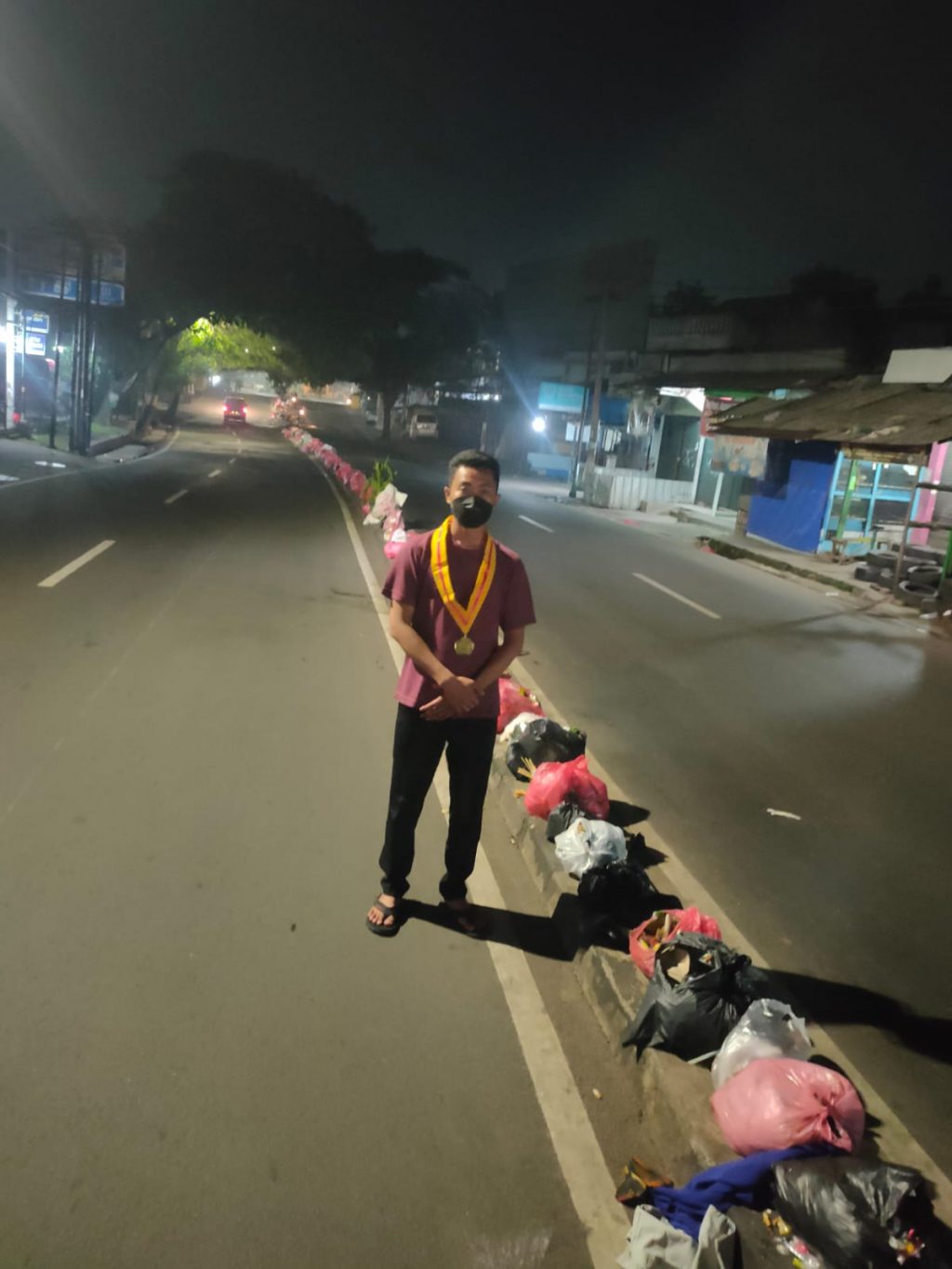 DPC PERMAHI Banten Temukan Trotoar Pembatas Jalan Jadi Tempat Pembuangan Sampah