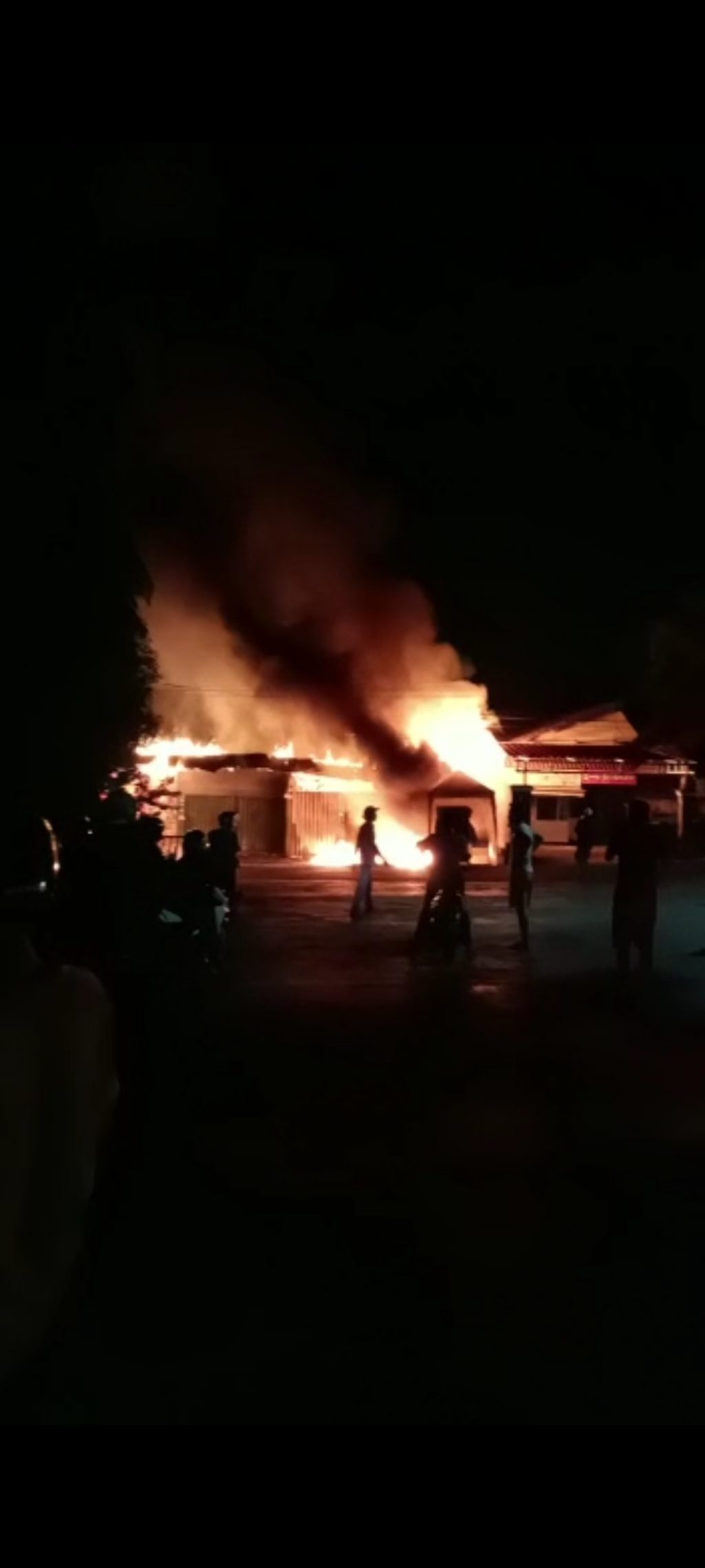 Terjadi Kebakaran RUKO di Jl. Indra Bangswan, Rajabasa, Bandar Lampung