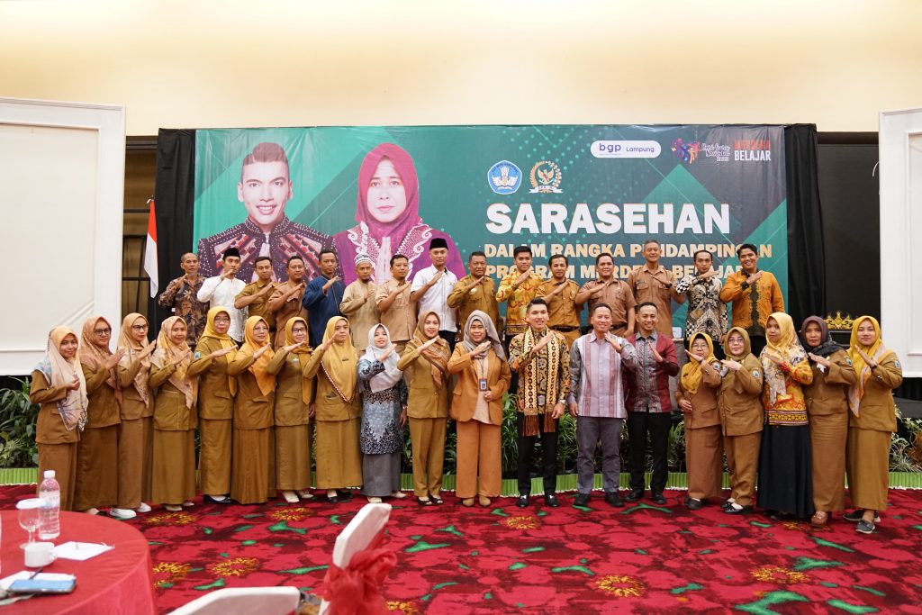 Muhammad kadafi Bersama Kemendikbudristekdikti RI Buka “Sarasehan Dalam Rangka Pendampingan Program Merdeka Belajar”.