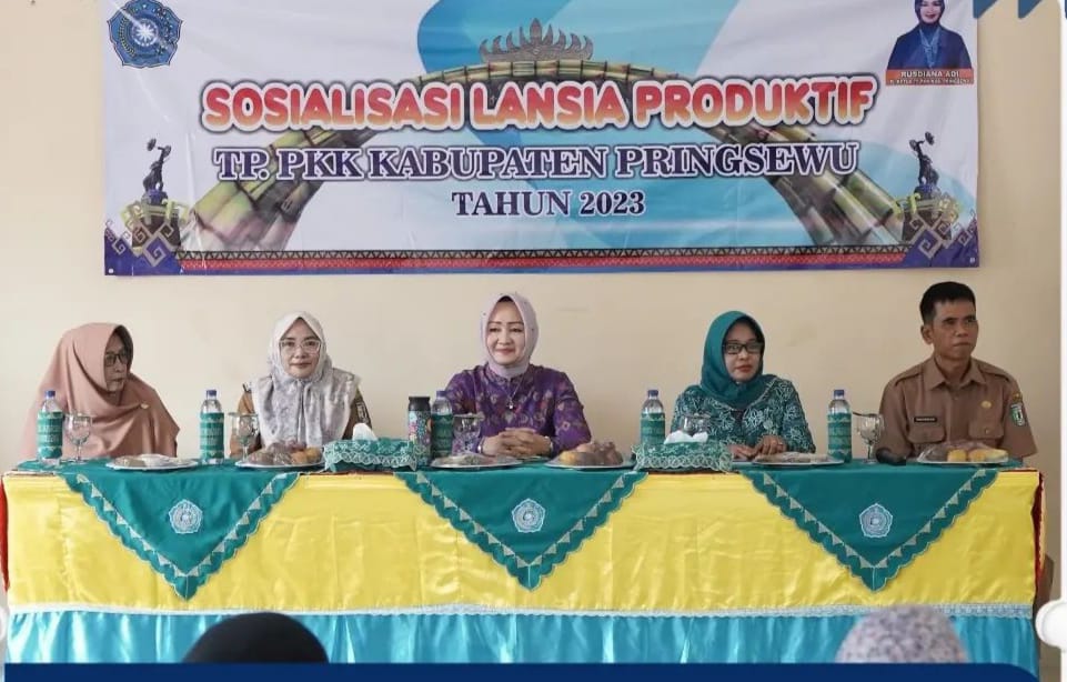 Tim Penggerak Pemberdayaan Kesejahteraan Keluarga (TP. PKK) Kabupaten Pringsewu Sosialisasi Lansia Produktif