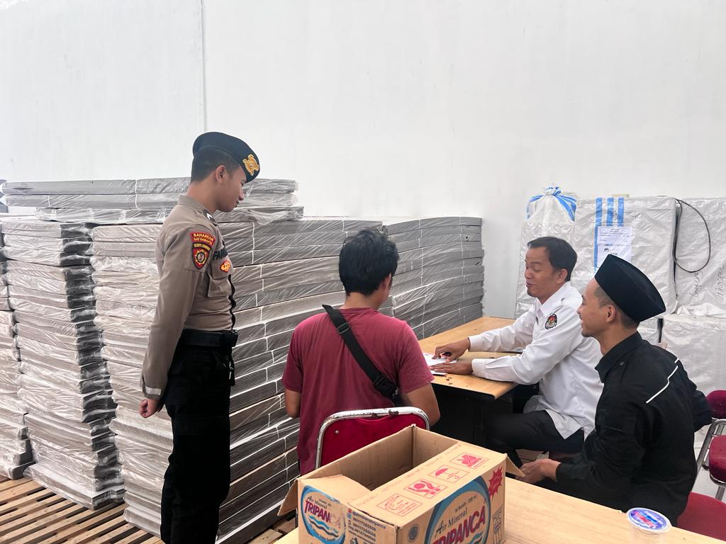 Polres Pringsewu Kembali Amankan Kedatangan Logistik Pemilu