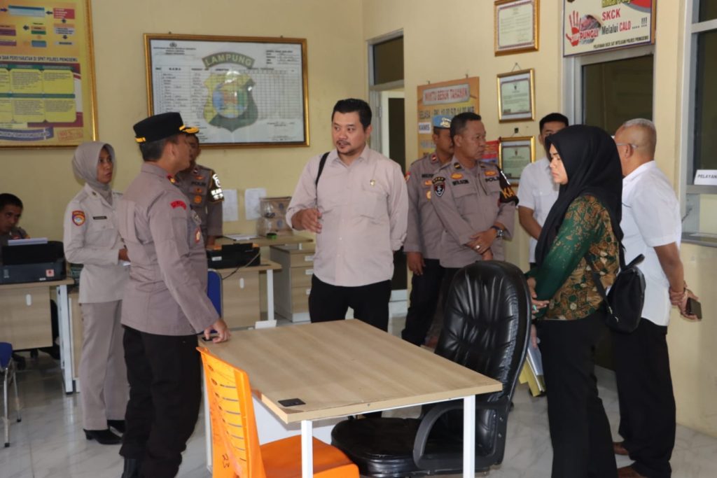 Verifikasi Lapangan: Tim Asrena Polri Pantau Pelayanan Publik di Polres Pringsewu