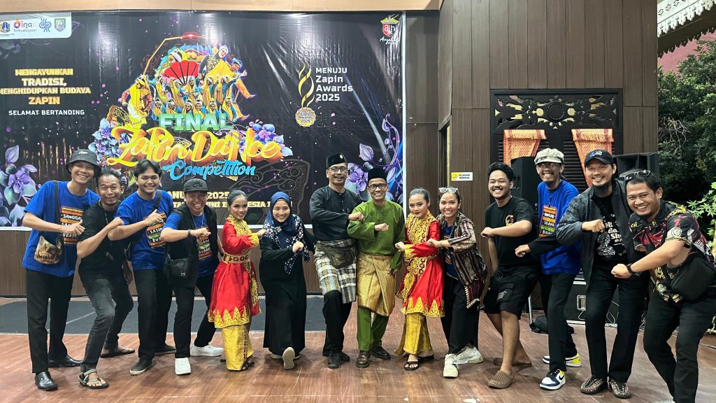 Risendy Nopriza Terima Penghargaan Penata Musik Terbaik, Sanggar Sasana Budaya Lampung Bawa Pulang Gelar Juara di Zapin Award Asia Tenggara 2025