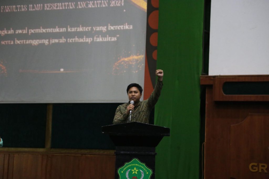 PRESIDEN MAHASISWA UNMAL SENTIL PROYEK KERETA GANTUNG WALIKOTA BANDAR LAMPUNG: “INI AMBISI TANPA ESENSI”