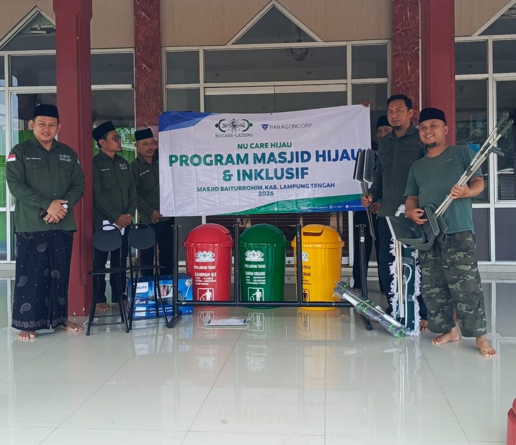 NU Care – LAZISNU Lampung Tengah Salurkan Bantuan Kebersihan Dan Fasilitas Lansia Di Masjid Baiturrohim Gunung Sugih