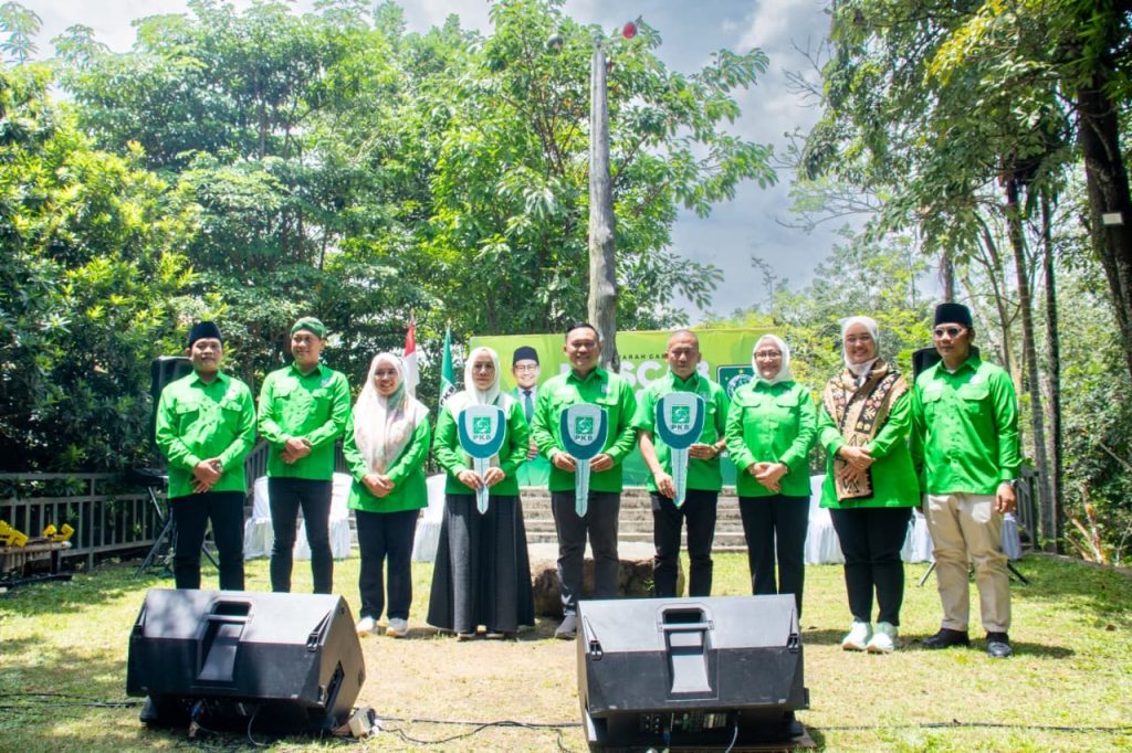 PKB GELAR MUSCAB SERENTAK 15 Kab/Kota Se-LAMPUNG, SERAHKAN 30 MOBIL LAYANAN MASYARAKAT
